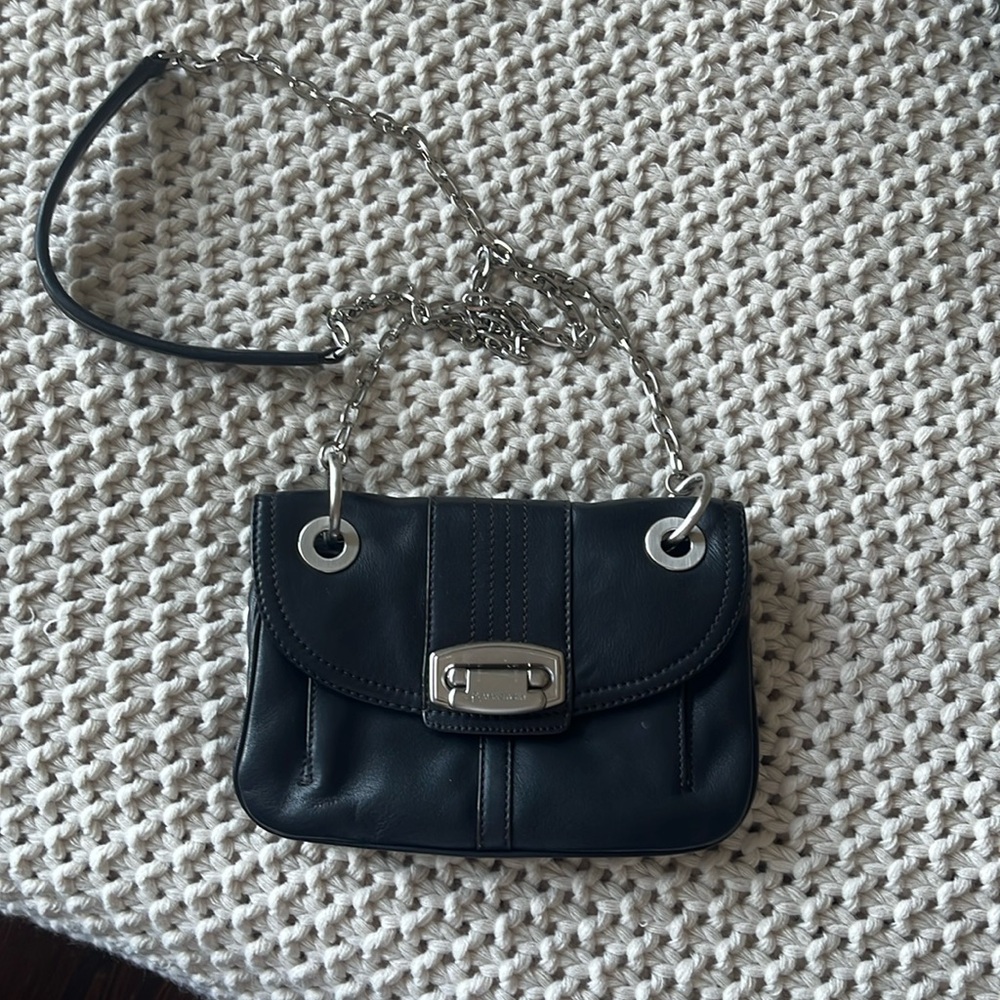 B Makowsky shoulder bag
